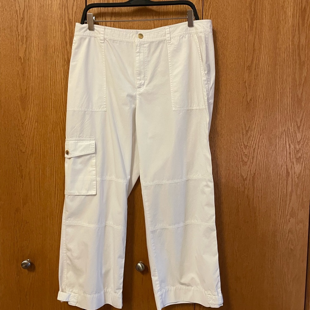 Ralph Lauren white cargo capris